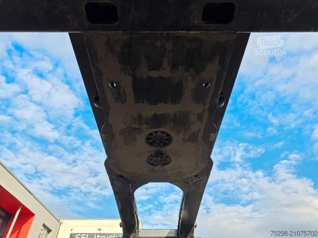 Swap body semitrailer KRONE SD / Liftachse