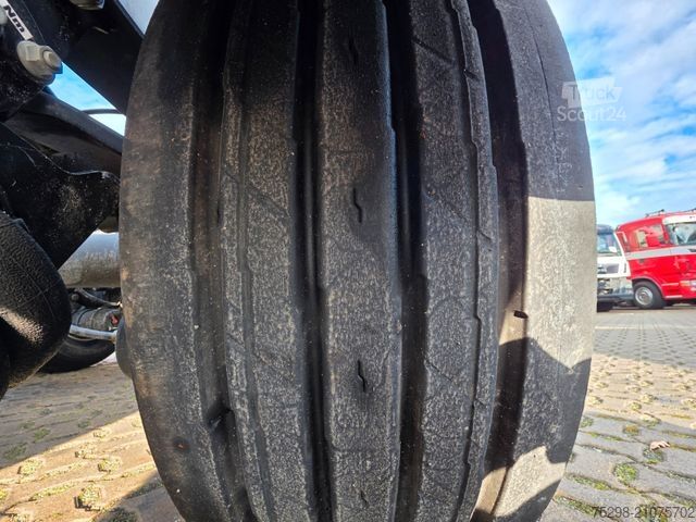 Swap body semitrailer KRONE SD / Liftachse