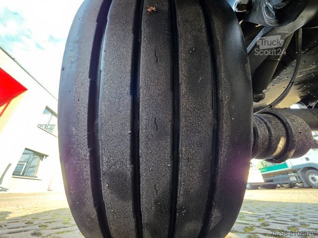 Swap body semitrailer KRONE SD / Liftachse