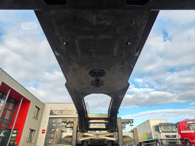 Swap body semitrailer KRONE SD / Liftachse / Teleskop / 11.908 - 13.403