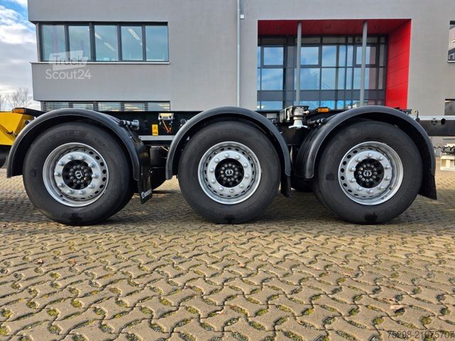 Swap body semitrailer KRONE SD / Liftachse / Teleskop / 11.908 - 13.403