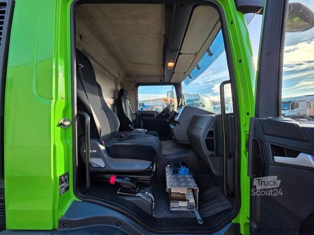 Tanker truck MAN TGX 26.340 6x2-4 BL