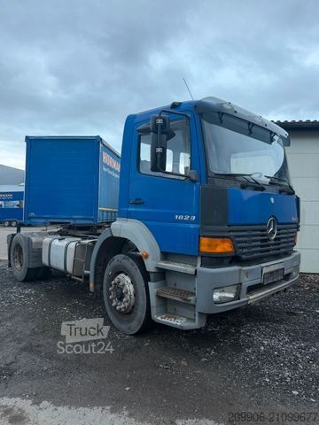 Standardowy ciągnik siodłowy MERCEDES-BENZ 1828 Atego SZM , Schaltung