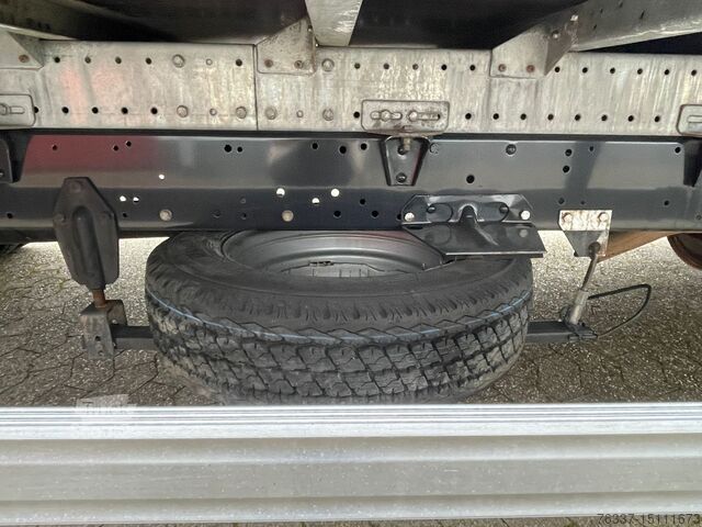 Μεταφορέας με βαλίτσα Iveco Daily 35C15 Koffer 4.2m Klima