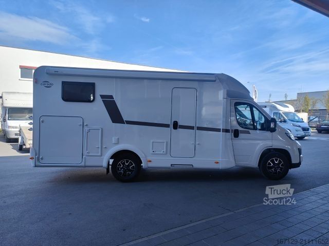 Caravana semiintegrada CARADO T338 S /MJ26 /Automatik/5Personen