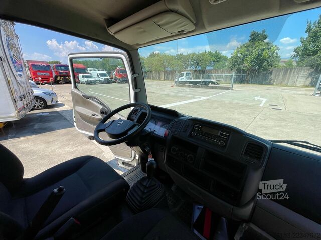 Trosmerni kiper Nissan NT 400
