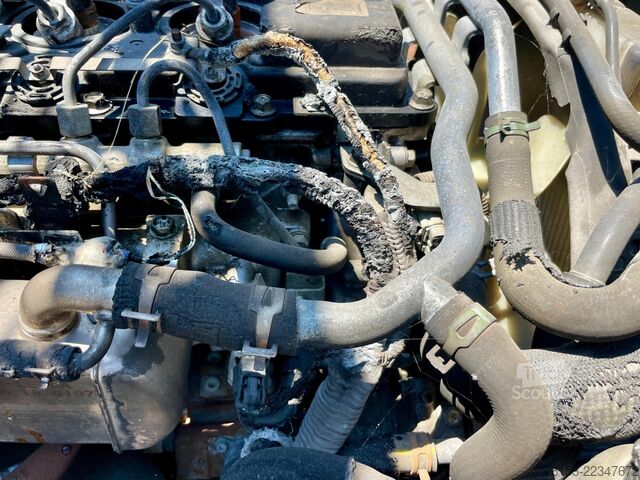 Trosmerni kiper Nissan NT 400