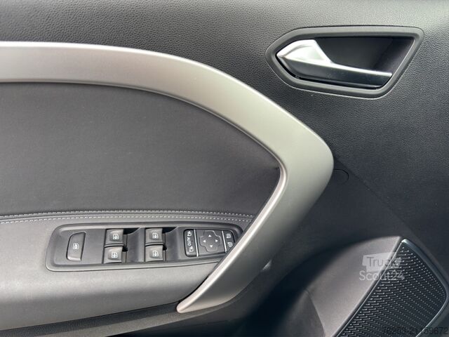 Minibus Mercedes-Benz T 180 d PROGRESSIVE Standard AUT DynLicht Kam.