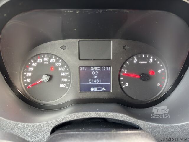 Fourgon tôlé Mercedes-Benz Sprinter 317 CDI Kasten Hochdach Standard AHK