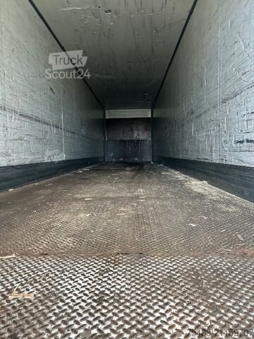 Semi-remorque fourgon Schmitz Cargobull SCB S3D