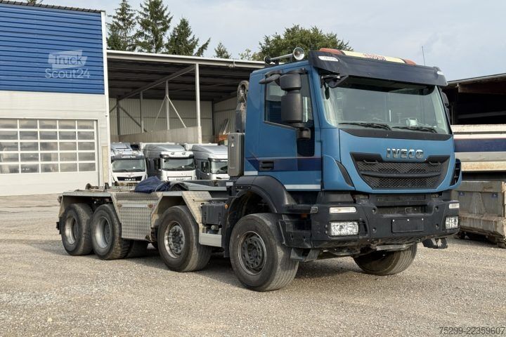 Camião porta-contentores de gancho Iveco 340T45 8x4 Trösch / Swiss-Vehicle