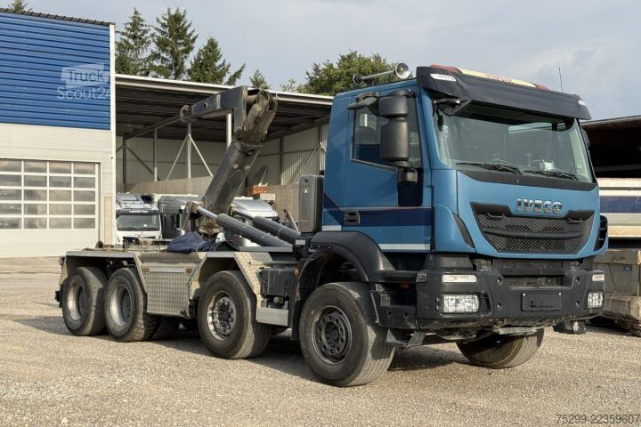 Camião porta-contentores de gancho Iveco 340T45 8x4 Trösch / Swiss-Vehicle