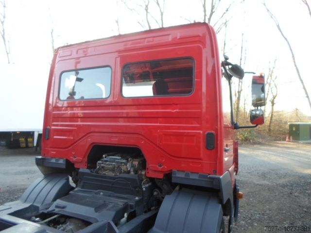 Fourgon benne basculante MERCEDES-BENZ 823 K