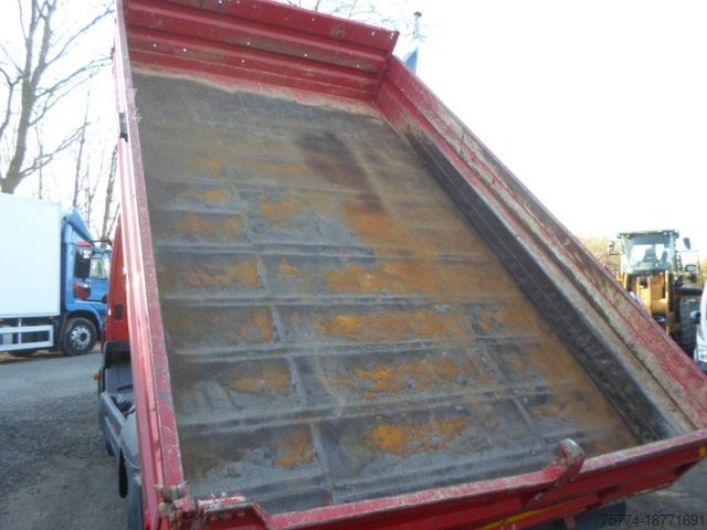 Fourgon benne basculante MERCEDES-BENZ 823 K