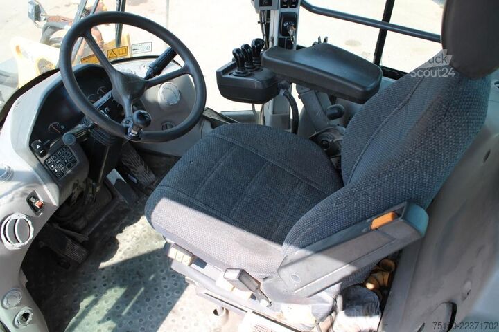 Hjullæsser VOLVO L120G - Greifschaufel - Nr.: 320