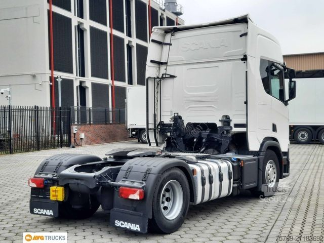 Camião de materiais perigosos SCANIA R 460 2-Kreis-Kipphyd Retarder Standklima 2xTank
