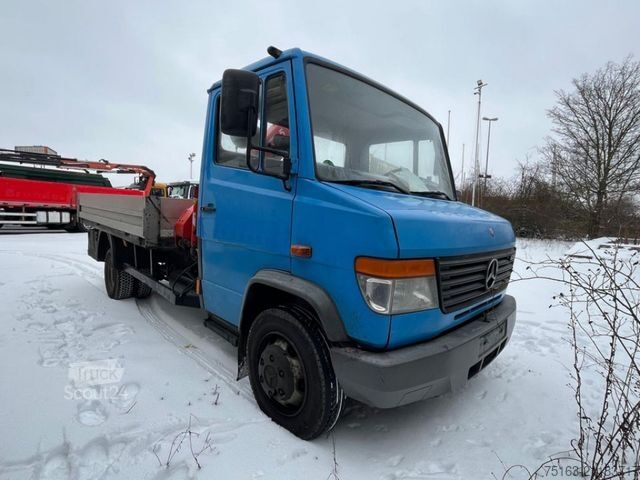 Fourgon pick-up MERCEDES-BENZ Vario 814 D Pritsche Kran Fassi F45