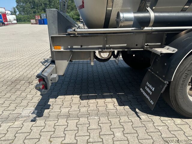 Voedseltanker Van Hool FOOD / RVS chassis / empty weight: 5.860kg / 29...
