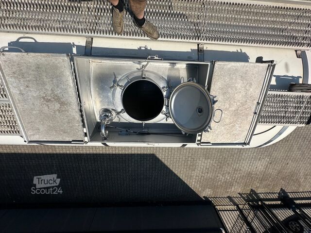 Voedseltanker Van Hool FOOD / RVS chassis / empty weight: 5.860kg / 29...