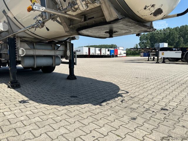 Voedseltanker Van Hool FOOD / LEBENSMITTEL / empty weight: 5.860k / 29...