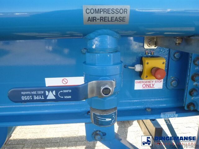 Silo Feldbinder Powder tank alu 60 m3 / Compressor diesel engine.