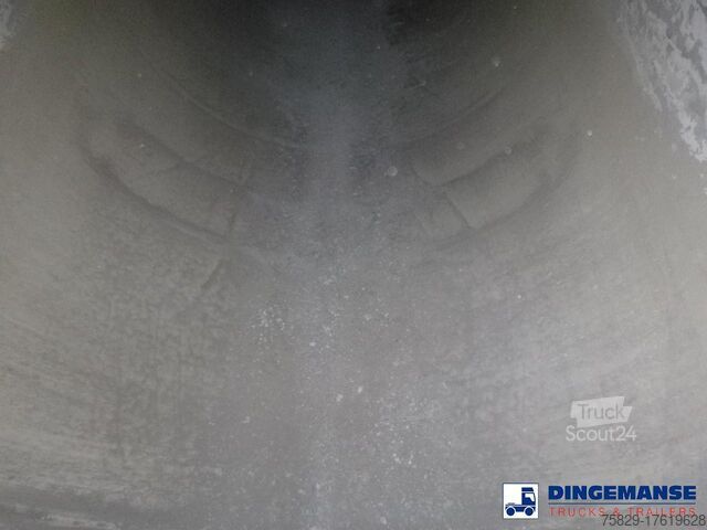 Silo Feldbinder Powder tank alu 60 m3 / Compressor diesel engine.
