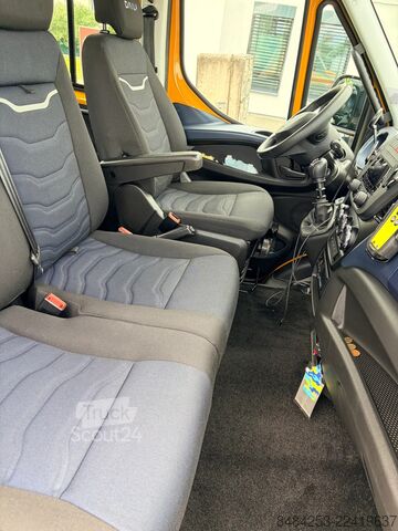 ρυμουλκό όχημα Iveco Daily 70