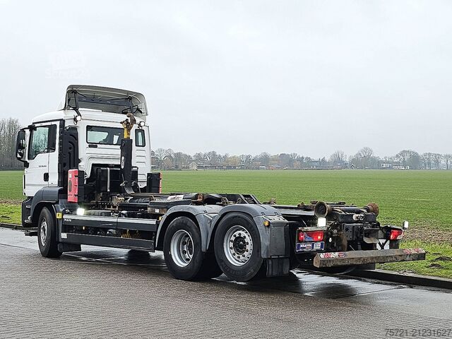 Kanca kol sistemi M.A.N. 26.440 TGS 6X2-4 INTARDER