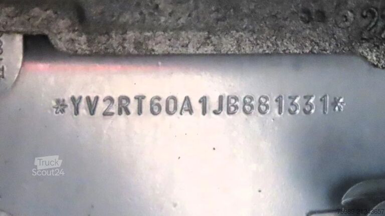 Standard-SZM Volvo FH 540 vin: YV2RT60A1JB881331 EURO6 2X FUEL TAN...