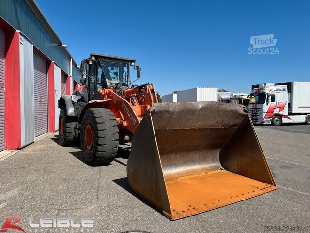 Kolový nakladač HITACHI ZW220-6*Klima*hydr. Schnellwechsler*11.000h*