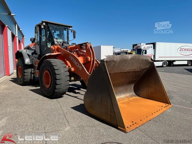 Kolový nakladač HITACHI ZW220-6*Klima*hydr. Schnellwechsler*11.000h*