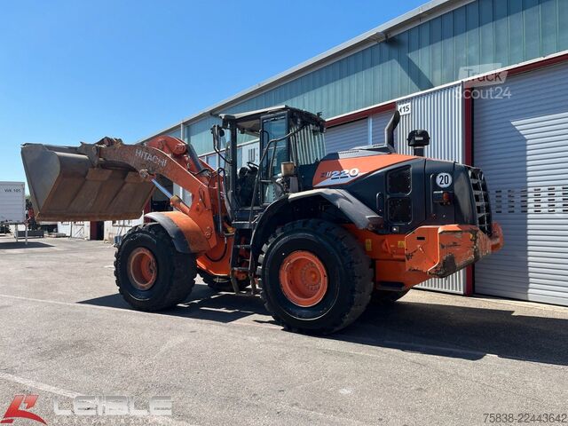 Kolový nakladač HITACHI ZW220-6*Klima*hydr. Schnellwechsler*11.000h*