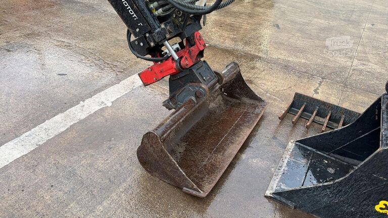 Minigraver Bobcat E 27z (BE MACHINE / 1197H / INCL KANTELBAK + RI...