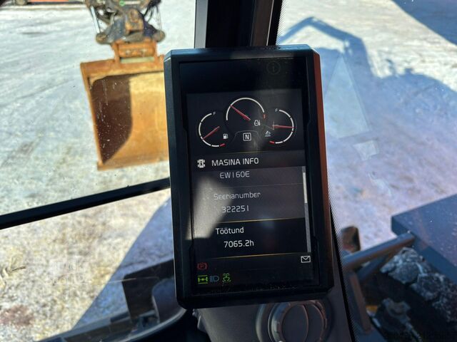 Mobiele graafmachine Volvo EW 160 E TILTROTATOR / AC / CENTRAL LUBRICATION