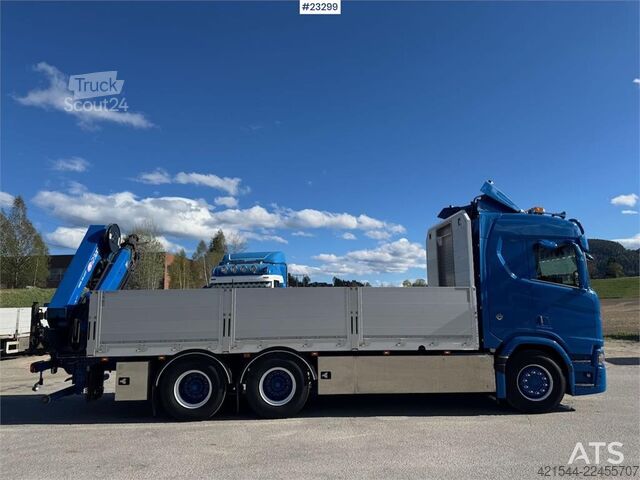 Nosturiauto Scania R660 6x4 flatbed truck with rear-mounted 23 tonne-