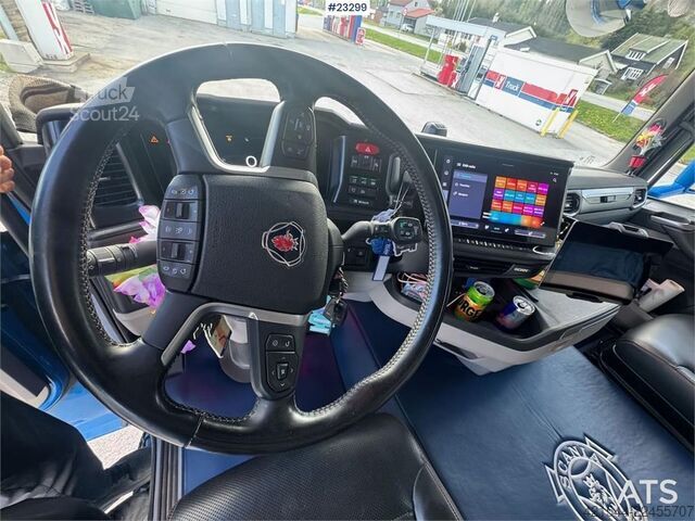 Kranwagen Scania R660 6x4 flatbed truck with rear-mounted 23 tonne-