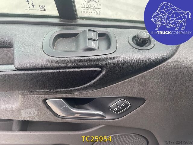 Пассажирский транспорт Ford Transit CUSTOM 2.0 TDCI - 9 SEATS - AUTOMATIC -...