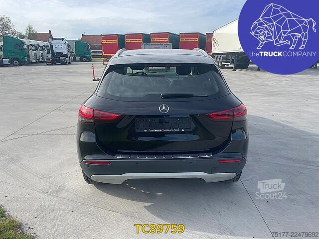 Mercedes-Benz GLA 200 D Mercedes-Benz GLA 200 D