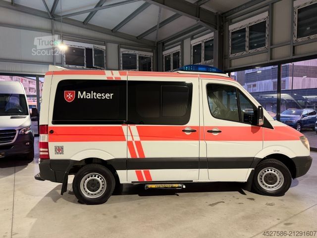 Fire truck MERCEDES-BENZ Sprinter II 316 CDI L1*RTW*KTW*LIEGE*TRAGESTUHL