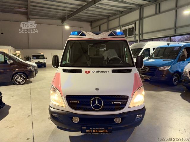 Fire truck MERCEDES-BENZ Sprinter II 316 CDI L1*RTW*KTW*LIEGE*TRAGESTUHL
