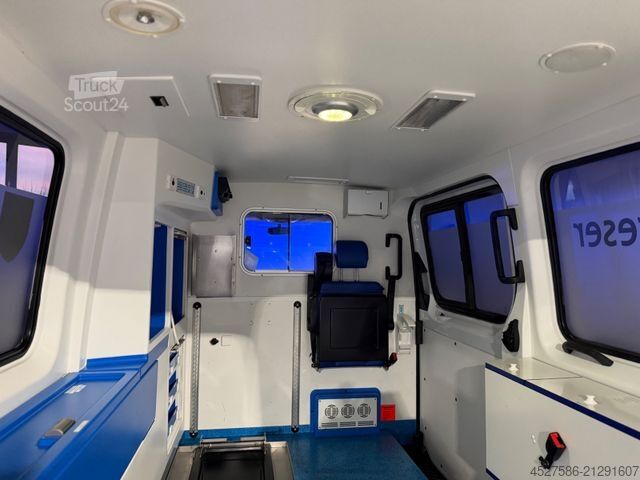 Fire truck MERCEDES-BENZ Sprinter II 316 CDI L1*RTW*KTW*LIEGE*TRAGESTUHL