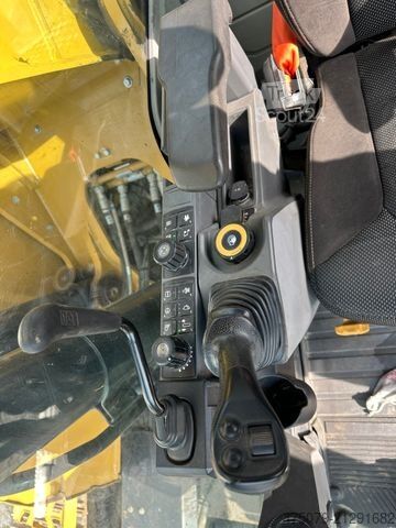 Excavadora de cadenas CATERPILLAR 325 07E / Planierschild / OilQuick