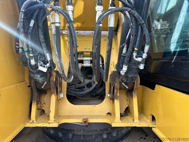 Excavadora de cadenas CATERPILLAR 325 07E / Planierschild / OilQuick