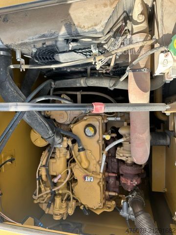 Excavadora de cadenas CATERPILLAR 325 07E / Planierschild / OilQuick