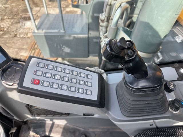 Excavadora de cadenas LIEBHERR R922 LC / MultiUser / Böschungsbagger