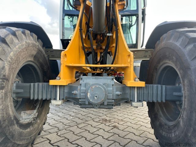 Cargadora de ruedas LIEBHERR L 508 C