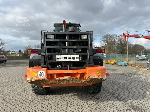 Radlader HITACHI ZW250-5B / Waage