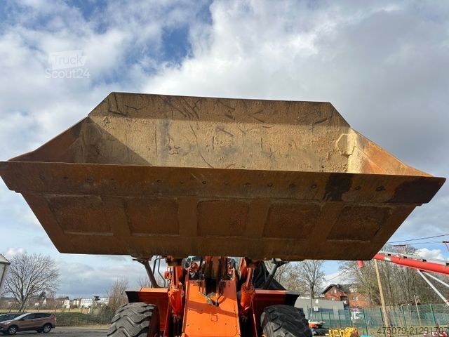 Radlader HITACHI ZW250-5B / Waage