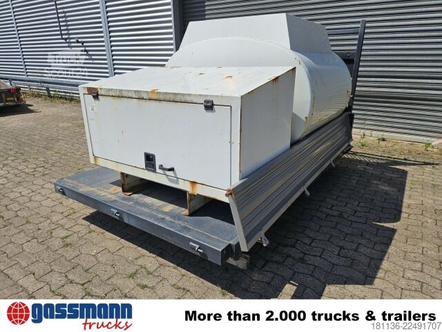 Цистернов камион  Wassertank 2800L