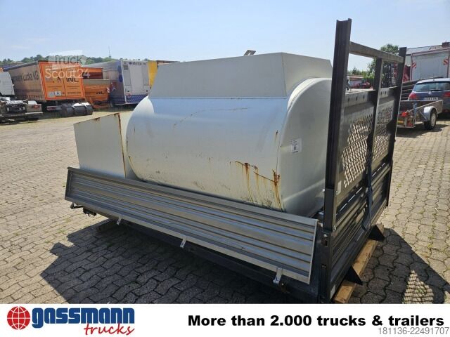 Цистернов камион  Wassertank 2800L